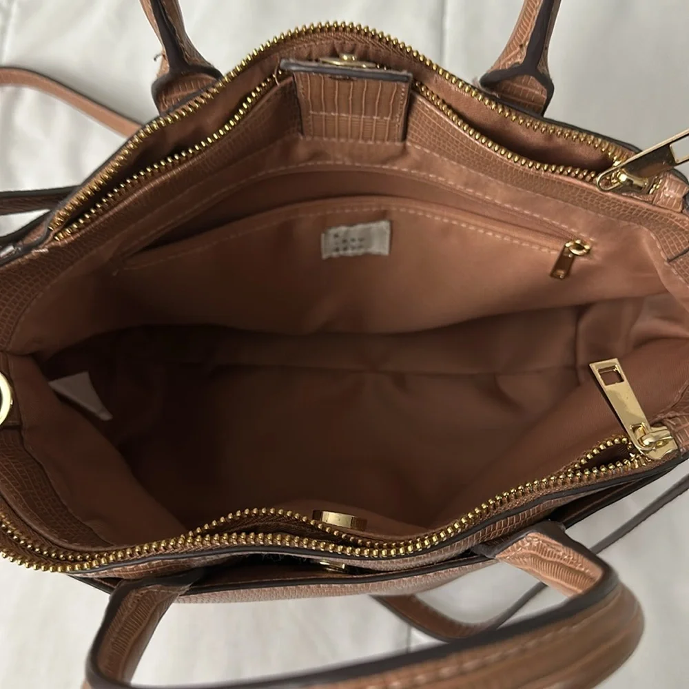 A New Day Handbag - Picture 4 of 4